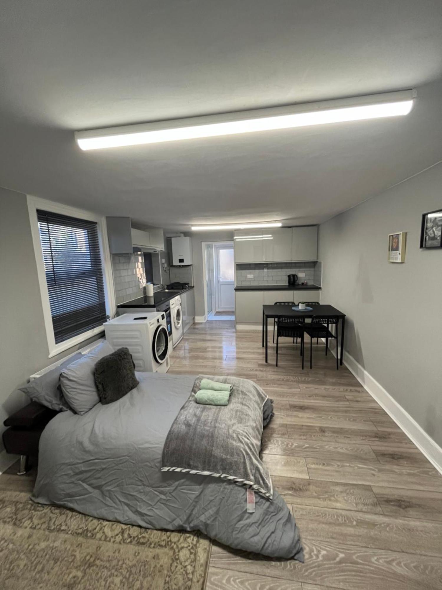Super Central 2 Bed Flat London Exteriör bild